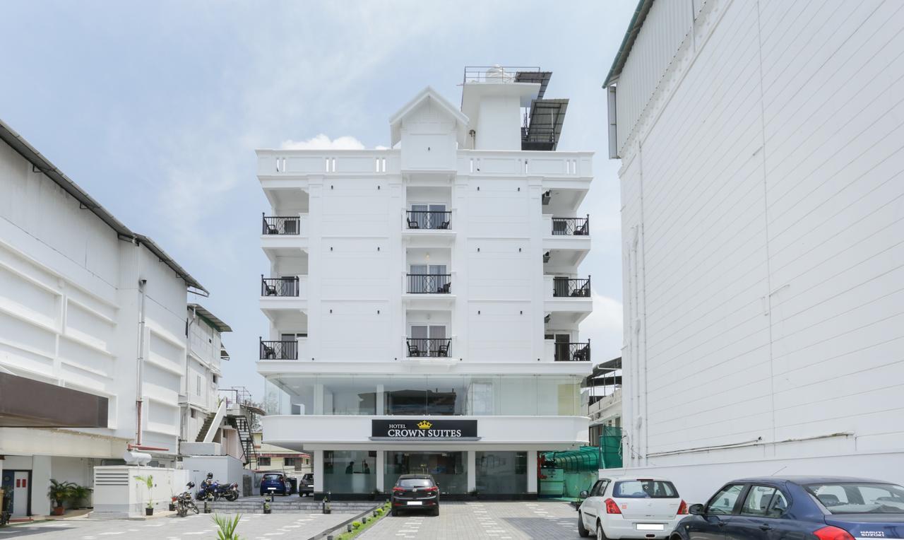 Hotel Crown Suites Коччи Экстерьер фото