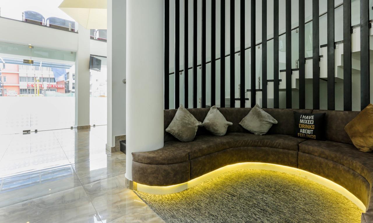 Hotel Crown Suites Коччи Экстерьер фото